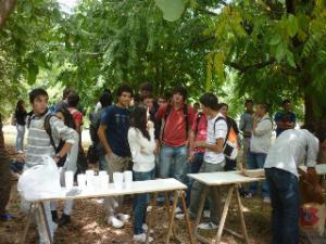 Almuerzo criollo de bienvenida a los ingresantes a la Facultad de Agronom�a 