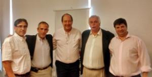 Dirigentes locales de la UCR junto a Ernesto S�nz